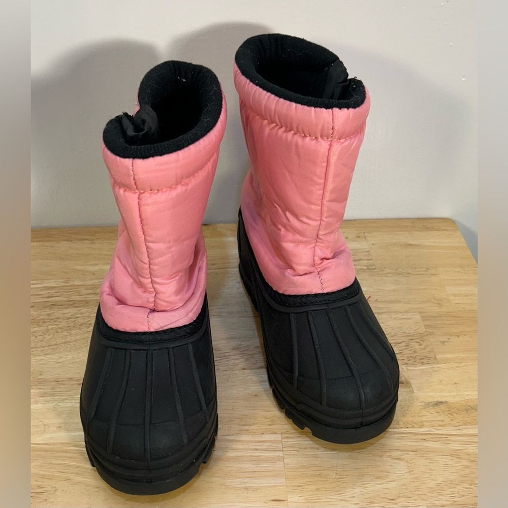Alpine Design Snow Crusher Girls  Snow Boots Size 1 Pink and Black